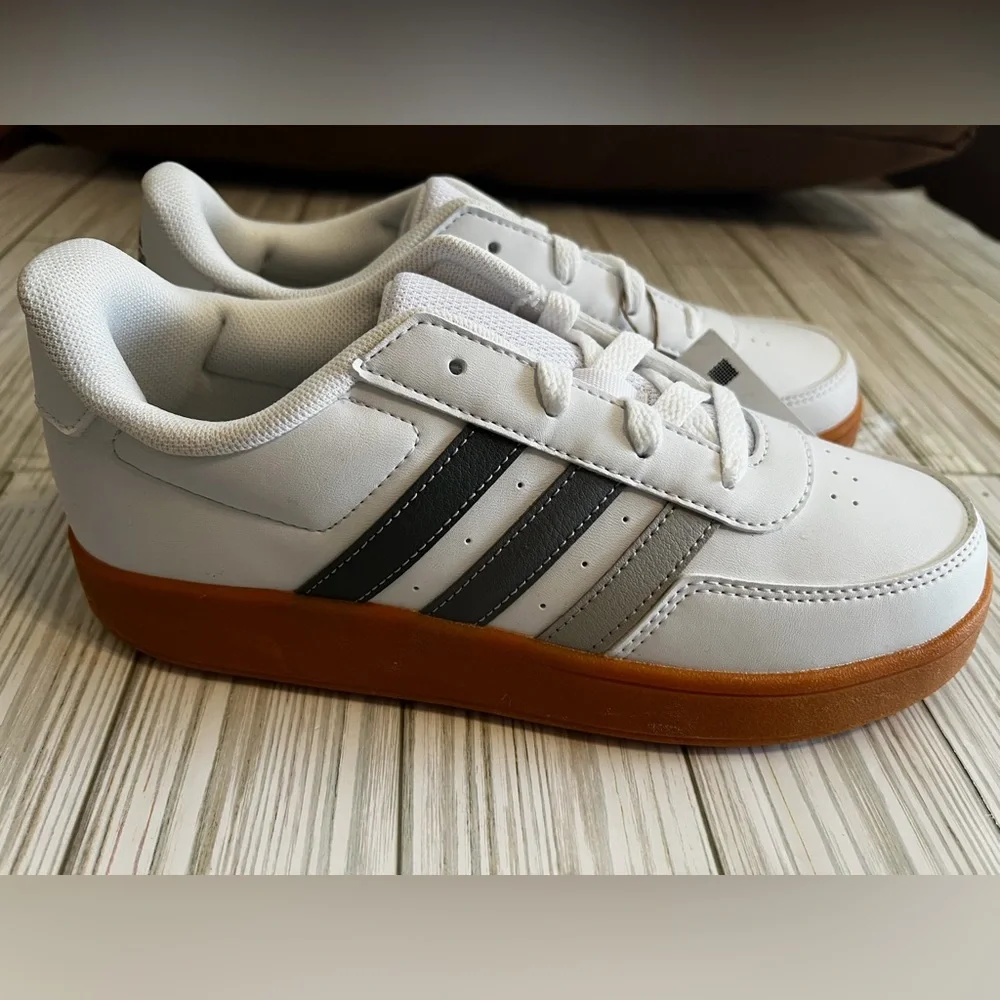 Adidas breaknet lifestyle court lace shoe sneaker White Gum‎ Sole size youth 4